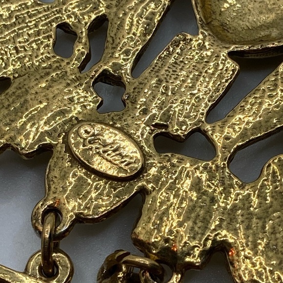 Vtg Goldette Nefertiti Egyptian Gold Tone Medallion w Stones 17” + 7” Drop Rare - Picture 6 of 9